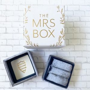 The Mrs. Box Colette Classic Double Velvet Ring Box